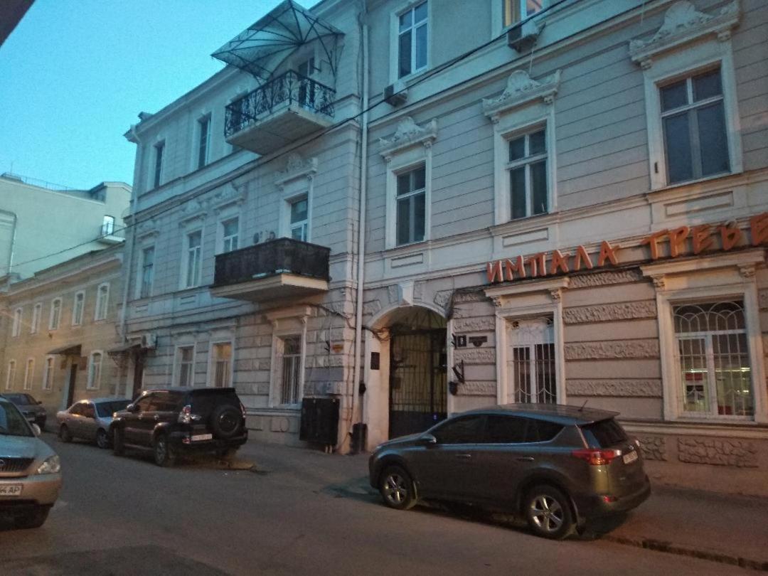 White Door Apartments Mansard Heart Of Odessa 2 Eksteriør bilde